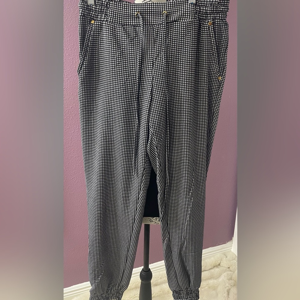 Women's Black and White Houndstooth Pants